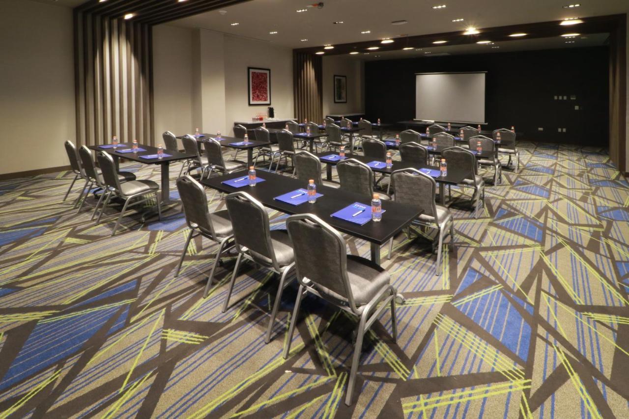 Holiday Inn Express - Monterrey - Fundidora By Ihg Eksteriør bilde